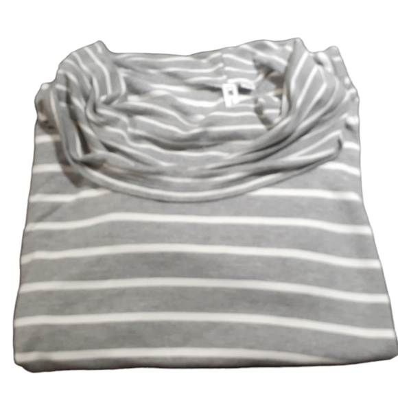 Cable & Gauge Women's Top Sweater Gray White Cowl Neck Size XL - Picture 3 of 5